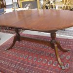 633 2541 DINING TABLE